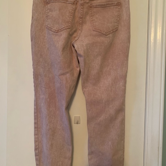 Signature Studio Pink Jeans - Picture 3 of 7